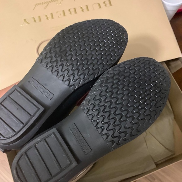 Rain boots - Picture 2 of 3